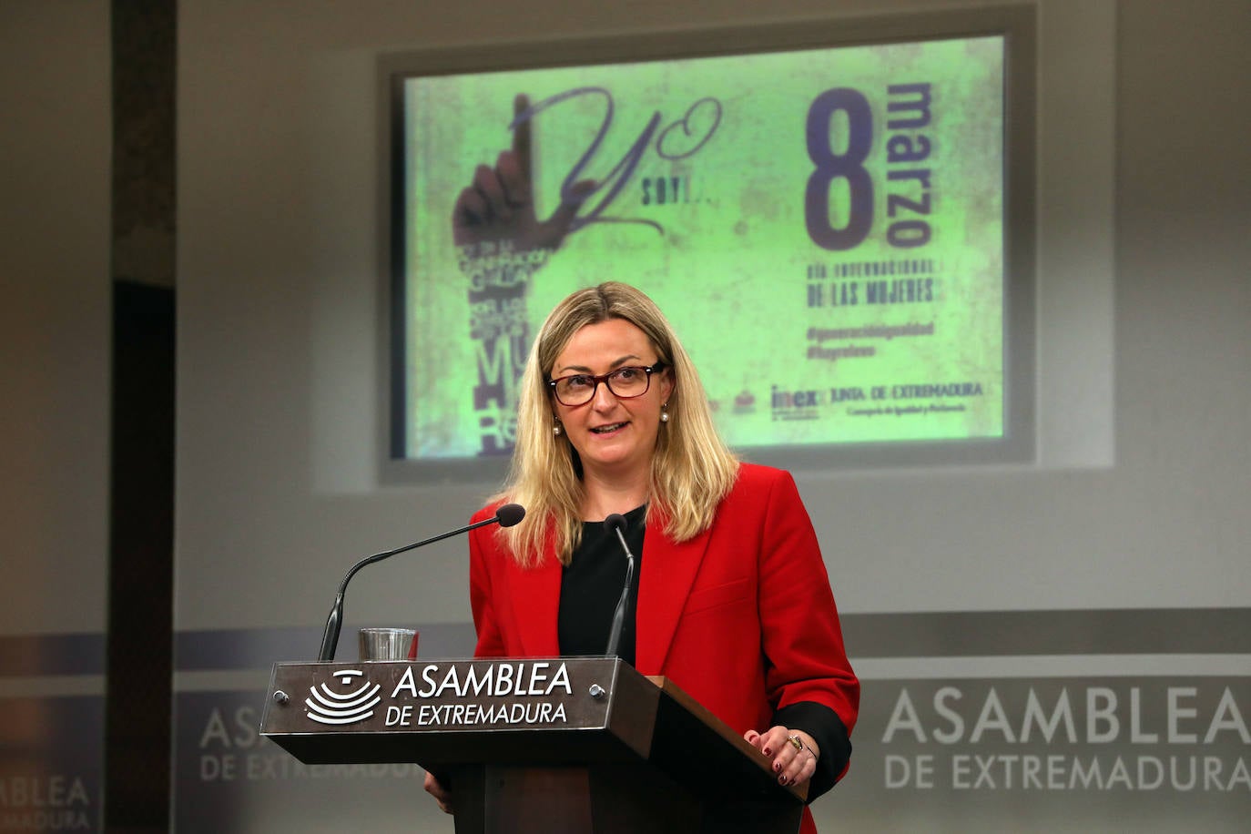 Fotos La Asamblea Defiende La Responsabilidad De Caminar Juntas Y